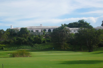 You won't have to pay full green fees as a tourist at Cable Beach Golf Club - if you know how to talk to the ladies in the pro shop, reader says.