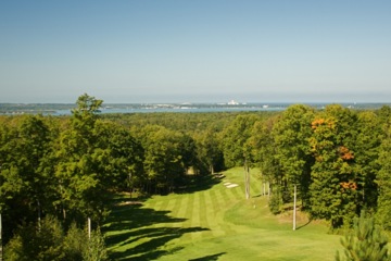 Dunmaglas Golf Course is set on over 800 acres of hilly, forested terrain in northern Michigan.