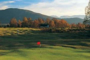 A tad over 300 yards from the back tee, no. 15 is perhaps Boat of Garten's most idiosyncratic hole.