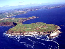 Situated on a Cork coast promontory, Old Head GolfLinks rises dramatically out of the Atlantic.