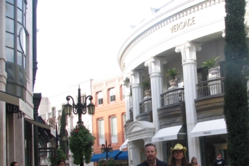 Tour Rodeo Drive Beverly Hills - Glitterati Tours