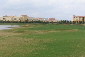 Shingle Creek Golf Club is close to the Orange County Convention Center and International Drive.