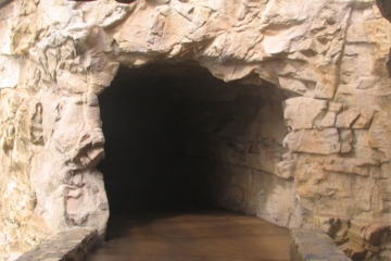 The Tunnel of Love? Nope, it's The Donald Tunnel under No. 1's waterfall at Trump National L.A.