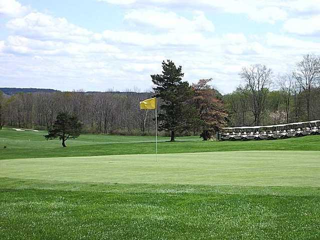 Front/Middle at Pleasant Hill Golf Course in Chardon, Ohio, USA | Golf